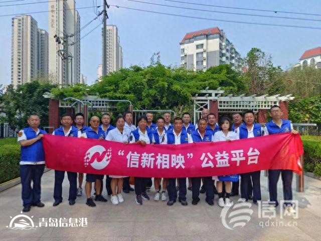 信新相映走進社區(qū) “實力派”磨刀志愿者常被居民“點名”