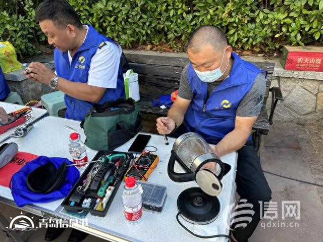 信新相映走進魯信長春社區(qū) 志愿者慢工出細活獲居民歡迎