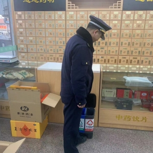 南村執(zhí)法中隊(duì)持續(xù)深入推進(jìn)垃圾分類(lèi)！