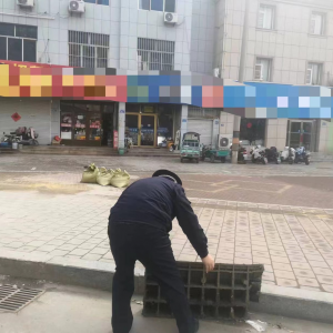 拆除“私設”斜坡 清理文明“絆腳石”