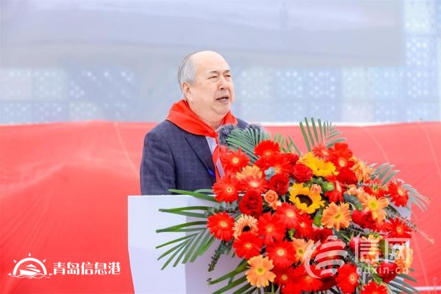 “大國(guó)重器”社會(huì)課堂 愛(ài)國(guó)主義教育航天展在青島金沙灘啤酒城開(kāi)幕