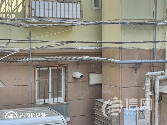 劇組撤離后未將現(xiàn)場人造雪打掃干凈 部分居民獲賠洗車費