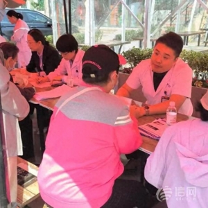進(jìn)社區(qū)、進(jìn)學(xué)校、進(jìn)企業(yè) 海慈專家團(tuán)隊義診來到家門口