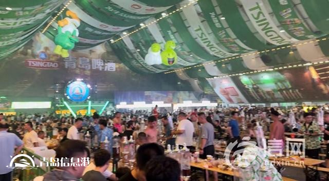 信網探營青島啤酒1903大篷：消費者可一站暢飲N款口味啤酒