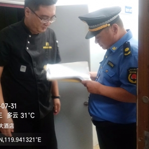 李園街道綜合行政執(zhí)法中隊(duì)：聚力整治露天燒烤 營造良好市容環(huán)境 ...