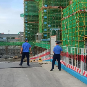 李園街道綜合行政執(zhí)法中隊：開展揚(yáng)塵污染整治 “城管藍(lán)”守護(hù)“天空藍(lán)” ...