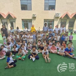 信新相映走進智慧熊幼兒園 讓孩子們在愉快中學(xué)習(xí)交通安全知識