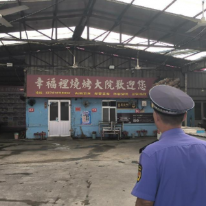 鳳臺(tái)執(zhí)法中隊(duì)黨支部：嚴(yán)格執(zhí)法治油煙，守護(hù)宜居好環(huán)境