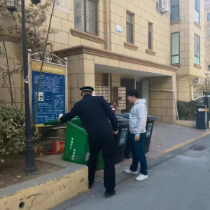 喜迎國慶扮靚城市 高效推進(jìn)垃圾分類工作