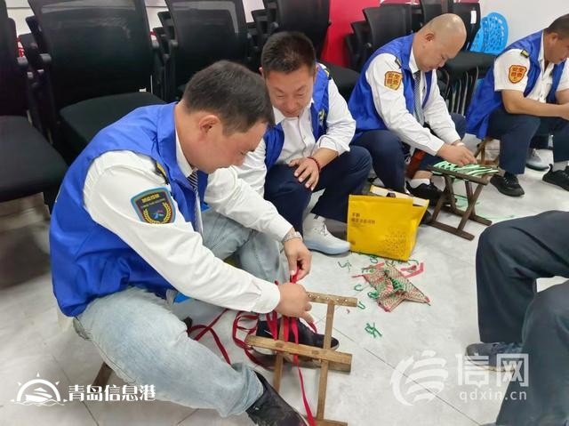 信新相映走進(jìn)唐山路社區(qū) 穿馬扎志愿者手把手給新成員傳授經(jīng)驗(yàn)
