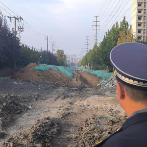 整治在建工地?fù)P塵 落實(shí)全方位防塵管控措施
