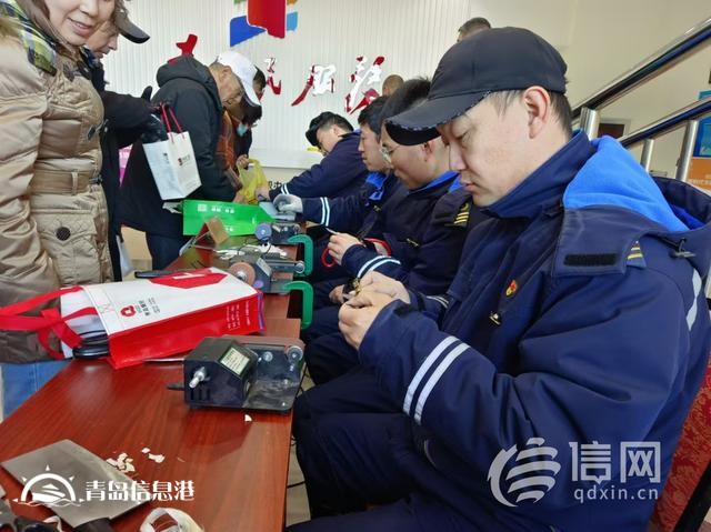信新相映走進小港社區(qū) 冬季安全出行“干貨”送到居民身邊