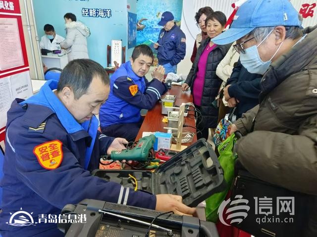 信新相映走進小港社區(qū) 冬季安全出行“干貨”送到居民身邊