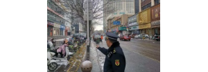 一抹“城管藍(lán)”扮靚城市美—李園街道綜合行政執(zhí)法中隊(duì)開展集中整治行動(dòng) ...