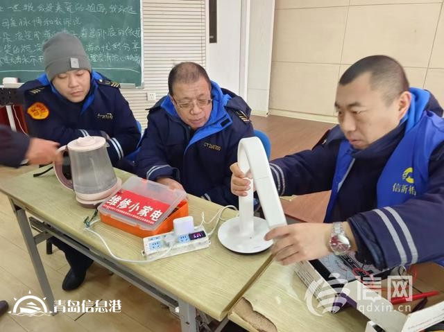 信新相映走進?？诼飞鐓^(qū) 磨刀工具再升級便民效率大提升
