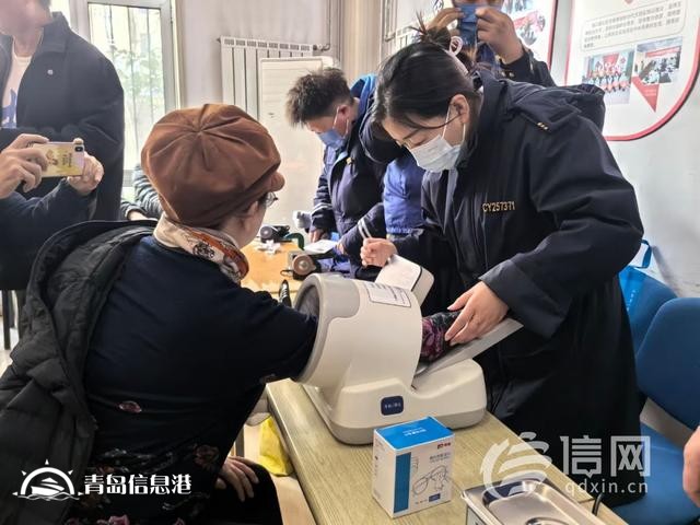 信新相映走進?？诼飞鐓^(qū) 磨刀工具再升級便民效率大提升