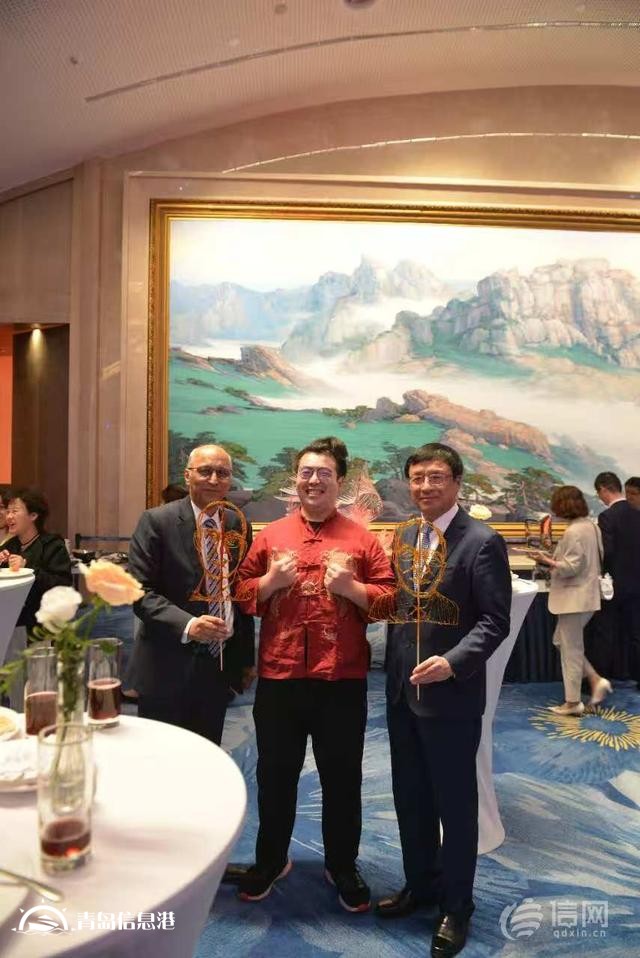 以勺為筆以糖為墨 信網(wǎng)探訪指尖上的甜蜜非遺藝術(shù)