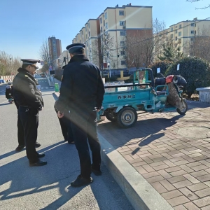 平度市東閣街道執(zhí)法中隊(duì)“信用+”開展節(jié)后市容環(huán)境整治