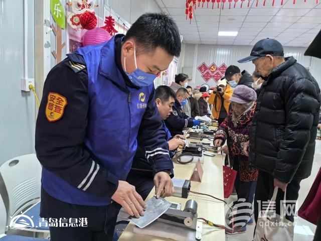 信新相映走進(jìn)四流北路社區(qū) 志愿新面孔“理”出社區(qū)新溫度
