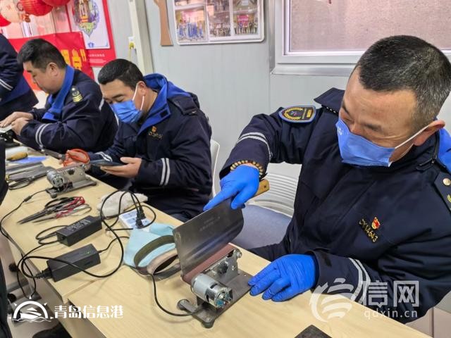 信新相映走進(jìn)四流北路社區(qū) 志愿新面孔“理”出社區(qū)新溫度