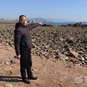 “青島大爺”藍(lán)正信再出手 成功救出2名遇險游客