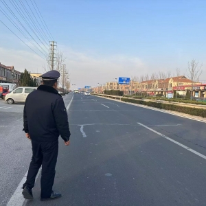 整治“抓促結(jié)合”治理渣土車運輸