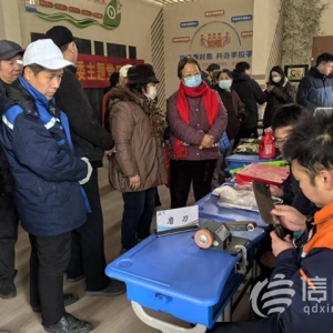 ?臺柳路社區(qū)開展“紅柳情”便民小專場活動 磨刀服務(wù)又添“新”力