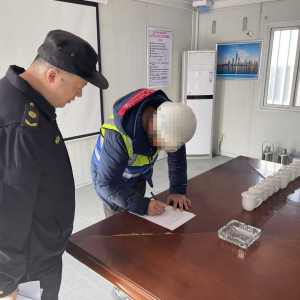 平度市東閣街道執(zhí)法中隊“硬招”出手，多舉措治理揚塵