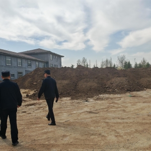 同和中隊：執(zhí)法巡查揚塵污染，筑牢城市藍天的防線