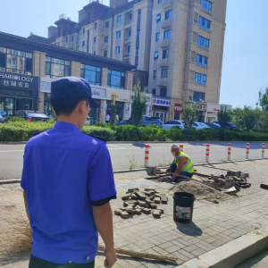 平度市東閣街道執(zhí)法中隊(duì)規(guī)范城市道路挖掘行為，保障群眾出行安全 ...